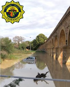 Rescatan a una conductora en Campoamor: su coche quedó atrapado por las lluvias