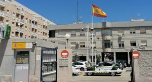 En libertad un hombre de 43 años tras agredir sexualmente a su hija en Torrevieja