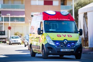 Fallecen dos hombres y un joven de 23 años resulta herido en una accidente de tráfico en Pilar de la Horadada