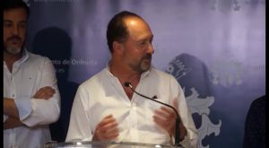 El empresario Julio Vicente Lizán, Síndico Portador de la Gloriosa Enseña del Oriol