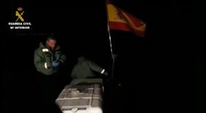 Una nueva patera con 11 inmigrantes a bordo llega a la costa torrevejense