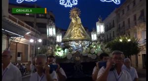 La Virgen de Monserrate vuelve a su santuario tras un doble recorrido por Orihuela