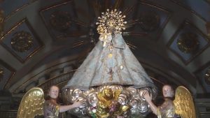 Un gran volteo de campanas conmemora el centenario del Patronazgo de la Virgen de Monserrate