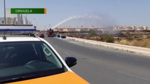 Extinción de pequeño incendio en Orihuela Costa