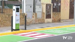 Una veintena de ayuntamientos de la Vega Baja reciben ayudas para instalar puntos de recarga