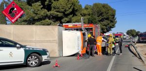 Un accidente de tráfico deja tres heridos en Cox