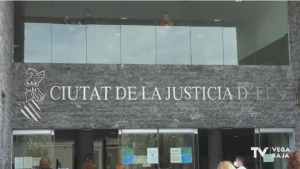 Piden siete años de prisión para un hombre acusado de de someter a tocamientos a su hijo en un municipio de la comarca de la Vega Baja