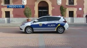 La Policía local de Redován suma a su parque móvil un nuevo vehículo híbrido.