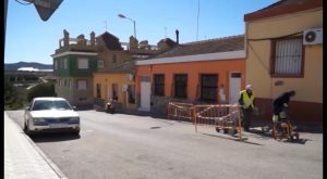 Renovación de acerado en las calles principales de Torremendo