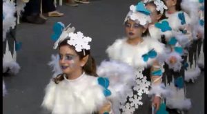 Torrevieja se llena de fiesta y color este domingo con el desfile-concurso del Carnaval 2017