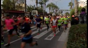 Más de 1.000 atletas se dan cita en la Media Maratón de Torrevieja en su XXIV edición