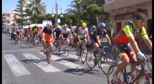 Concentración ciclista en Cox para exigir mayor seguridad en las carreteras