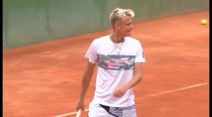 El tenista torrevejense Nicola Kuhn consiguió el título de Campeón de Roland Garros Junior en dobles