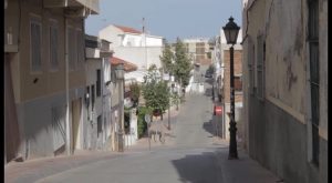 La Audiencia de Alicante condena a dos menores por acosar a una profesora en San MIguel de Salinas