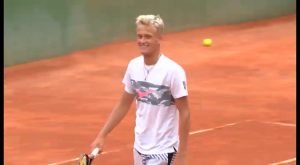 Nicola Kuhn continúa haciendo historia