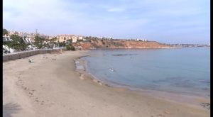 Medio Ambiente realizará en las playas de Orihuela actividades de concienciación medioambiental