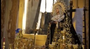 Reproducciones del paso de la Soledad y el Sepulcro en la exposición de miniaturas de Callosa