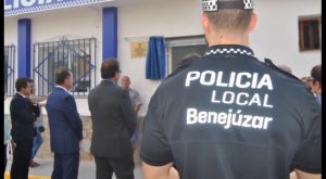 La Policía Local de Benejúzar estrena nuevos uniformes y chalecos antibalas