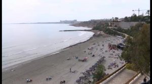 La concejalía de Playas invierte 240.000€ en la reparación de los taludes del litoral oriolano