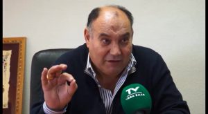 El alcalde de Benferri se defiende de las acusaciones de los populares