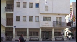 El Ayuntamiento de Albatera convoca las ayudas al transporte universitario
