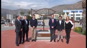 La escultura que recuerda a Orihuela como Ciudad Sostenible... en una rotonda