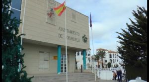 La Unidad Nocturna de la Policía Local detiene a cuatro personas en Orihuela Costa en 24 horas