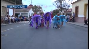 Cientos de vecinos participan en la retreta popular de Benejúzar