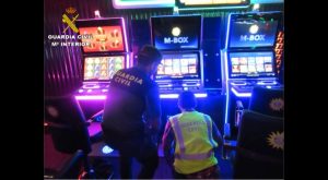Detenidos por una presunta estafa en máquinas recreativas de Redován y San Isidro