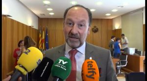 El alcalde Emilio Bascuñana acusa a la oposición de someterlo a un “linchamiento mediático”