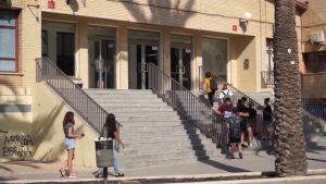 La directora territorial de Educación visita Orihuela para conocer la situación de los centros