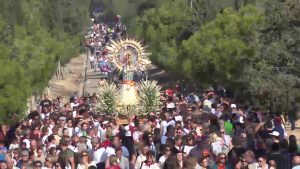 Más de 60 mil romeros acompañan a la Pilarica de Benejúzar en su día grande