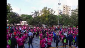 Más de 2.000 personas se dan cita en la II carrera contra el cáncer de mama de Orihuela