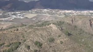 Rescatan por aire a un bigastrense que se lesionó subiendo la Cruz de la Muela