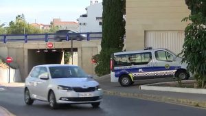 El acosador de Orihuela Costa será juzgado por atropellar, presuntamente, a amigos de la víctima