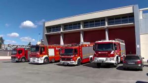 Accidente entre un todoterreno y un coche ligero en Rojales