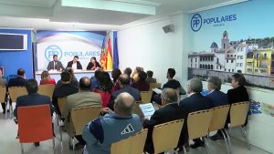 César Sánchez desembarca en la sede del PP de Orihuela