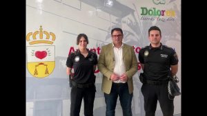 Dos nuevos agentes de policía toman posesión de su cargo en Dolores