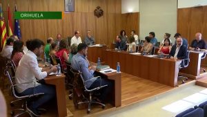 La oposición de Orihuela no aprueba los sueldos