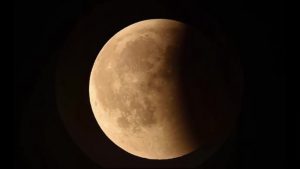 Este martes se producirá un eclipse parcial de Luna