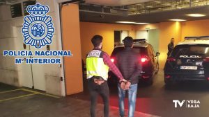 Detenidos por utilizar empresas de la Vega Baja para la venta de contratos laborales fraudulentos