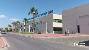 El Hospital de Torrevieja tiene menos de 50 pacientes ingresados por coronavirus entre UCI y planta
