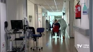 El Hospital de Torrevieja hace test masivos a sus trabajadores: 160 pruebas por hora