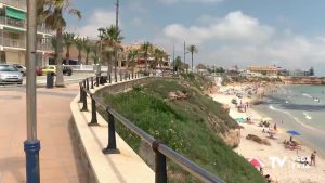 Cierran varias playas de Pilar de la Horadada por exceso de aforo