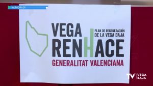 Ximo Puig asiste a la presentación del Plan Vega Renhace en el Auditorio de Almoradí