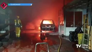 Incendio en un taller de automoción de Guardamar del Segura