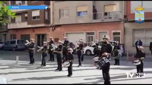 La Banda de Tambores "El Nazareno" de Rafal sorprende a los vecinos con un pasacalles navideño