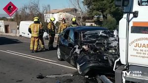 Fallece un hombre de 58 años en un accidente entre un coche y un camión en Rojales