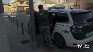 La Guardia Civil detiene en Benejúzar al presunto autor de seis robos con fuerza en Almoradí