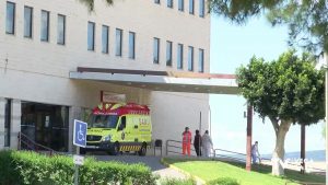 Dos heridos en un accidente entre un camión y varios coches en Orihuela